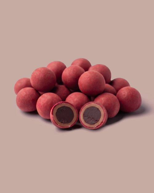 Milk Chocolate Red Apple 150g